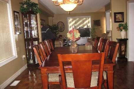 16 Flower Tr, Brampton, L6P1P1 | Image 3