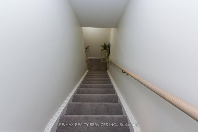 3476 Widdicombe Mississauga,ON L5L 0B8 — Photo 7
