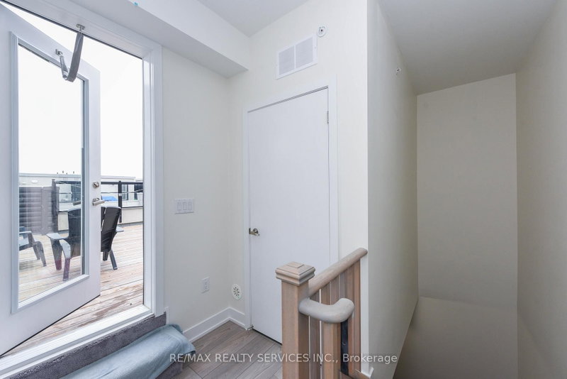 3476 Widdicombe Mississauga,ON L5L 0B8 — Photo 9