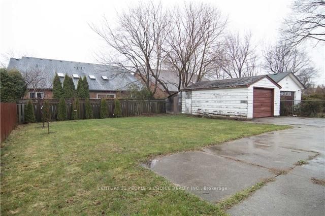 186 Maurice, Oakville 2
