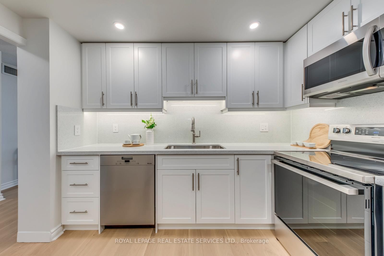 1 Ripley Avenue • #403 • Toronto, ON photo 10