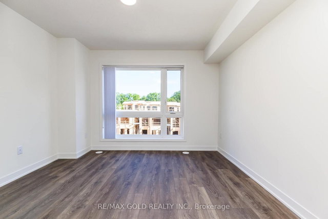 210 - 140 Canon Jackson Drive