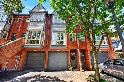 3-bed Townhouse, Condo · 895 Maple Ave