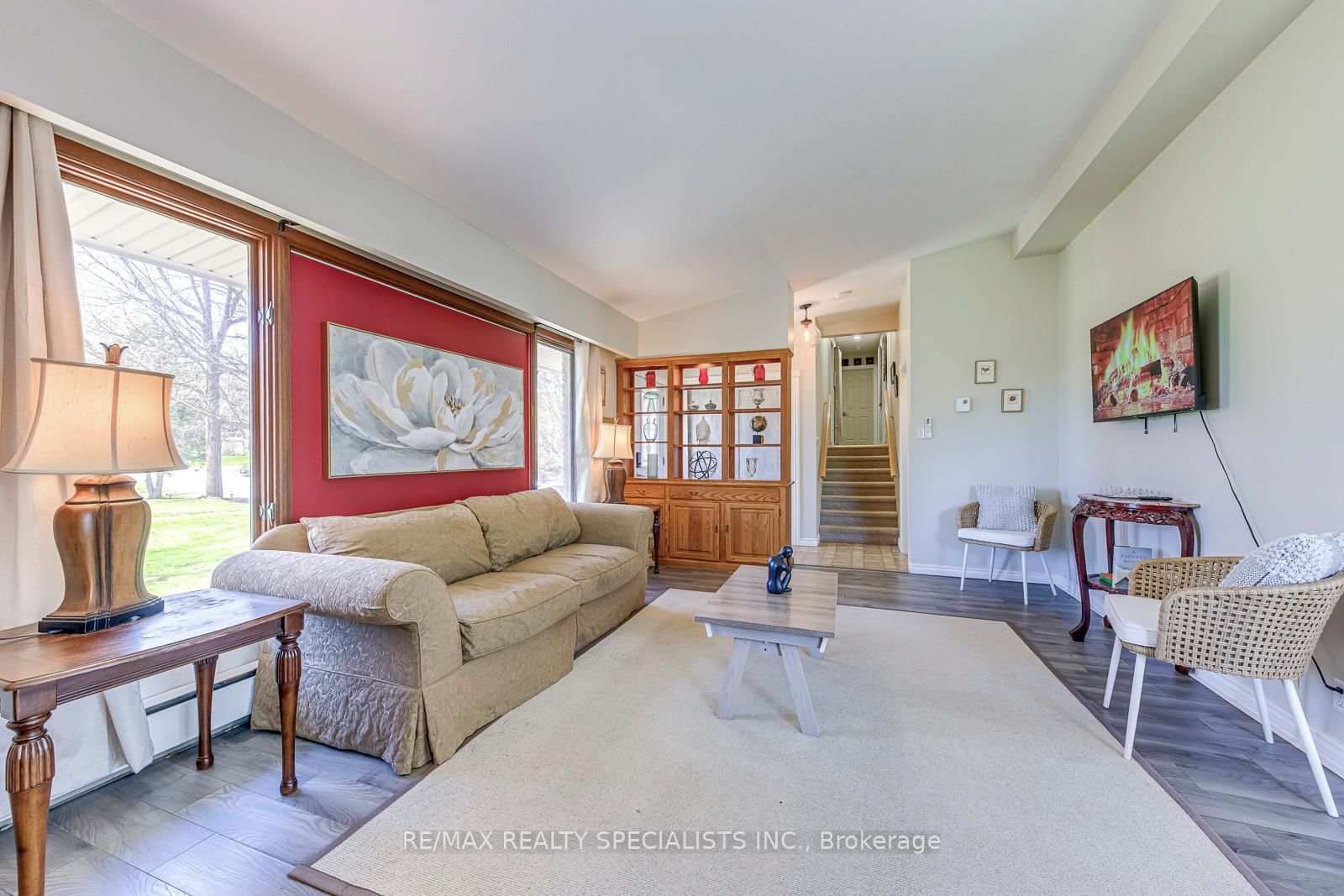 Listing Image 12