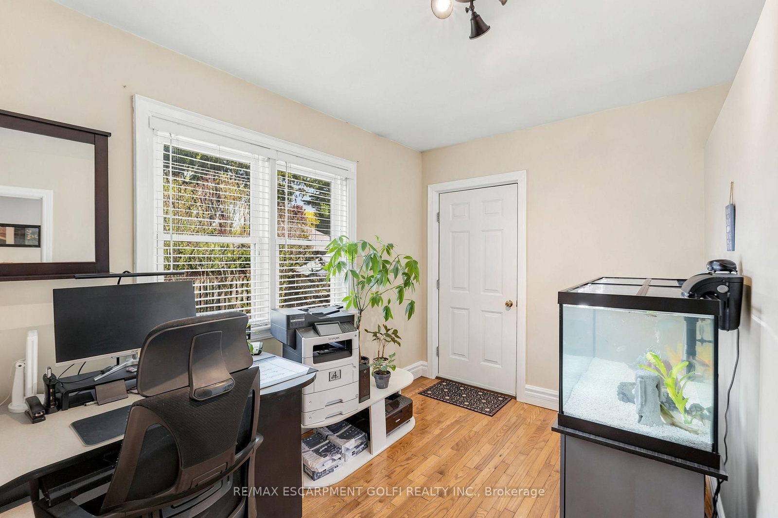 937 W Park Avenue • Burlington, ON photo 13