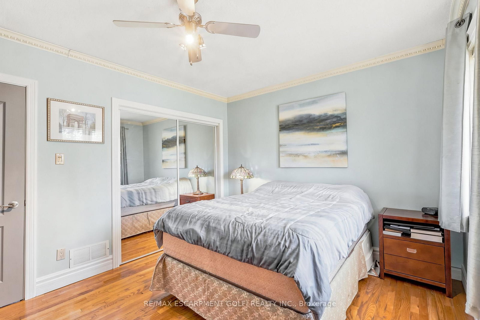 937 W Park Avenue • Burlington, ON photo 14