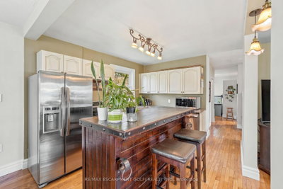 937 W Park Avenue • Burlington, ON photo 8