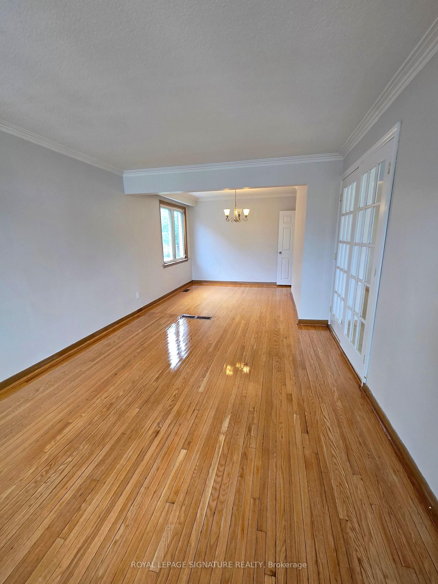 25 Manitoba Street, Unit Main - Photo 3