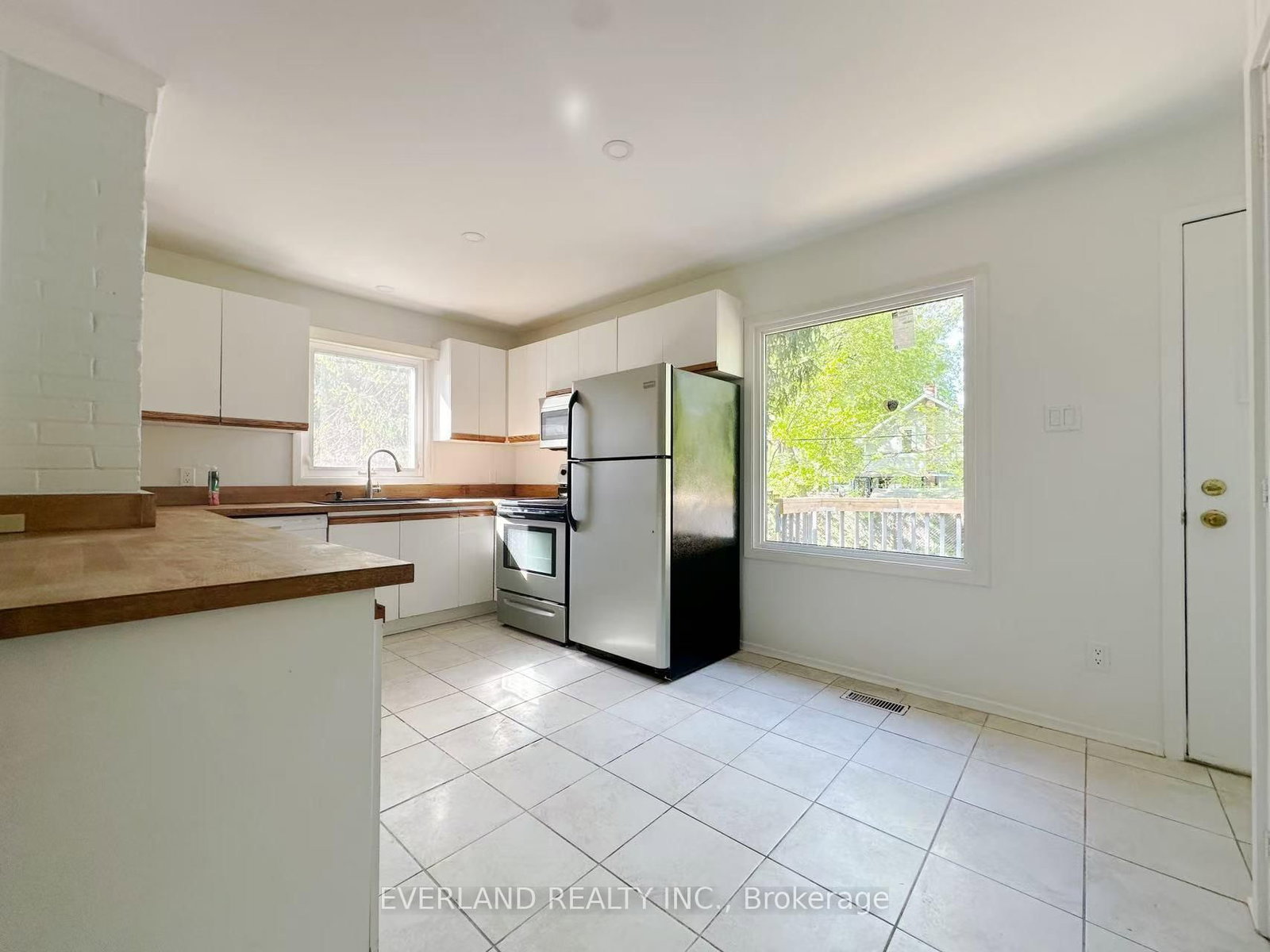 426 Reynolds Street - Photo 6