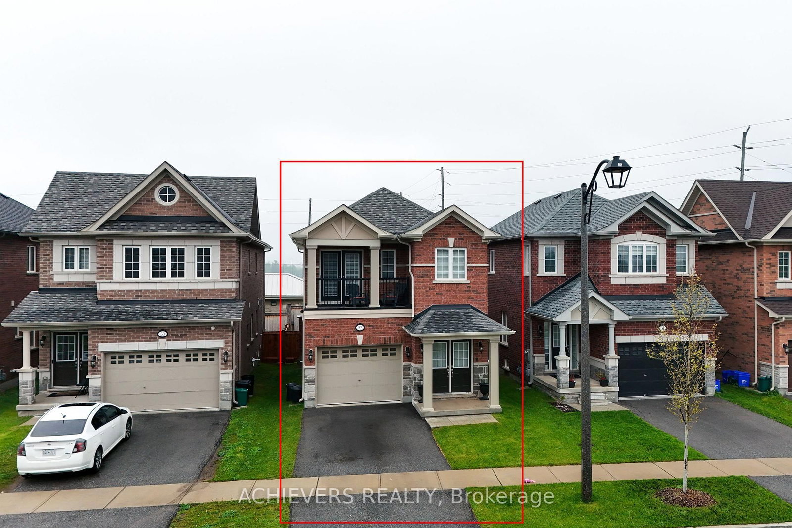52 Branigan Crescent • Halton Hills, ON photo 2