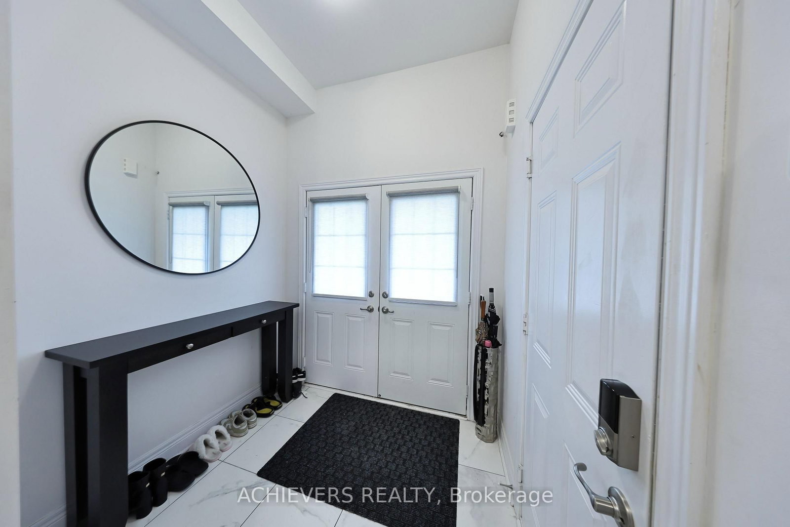 52 Branigan Crescent • Halton Hills, ON photo 6