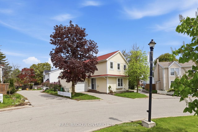 22 - 22 Bent Oak Circle