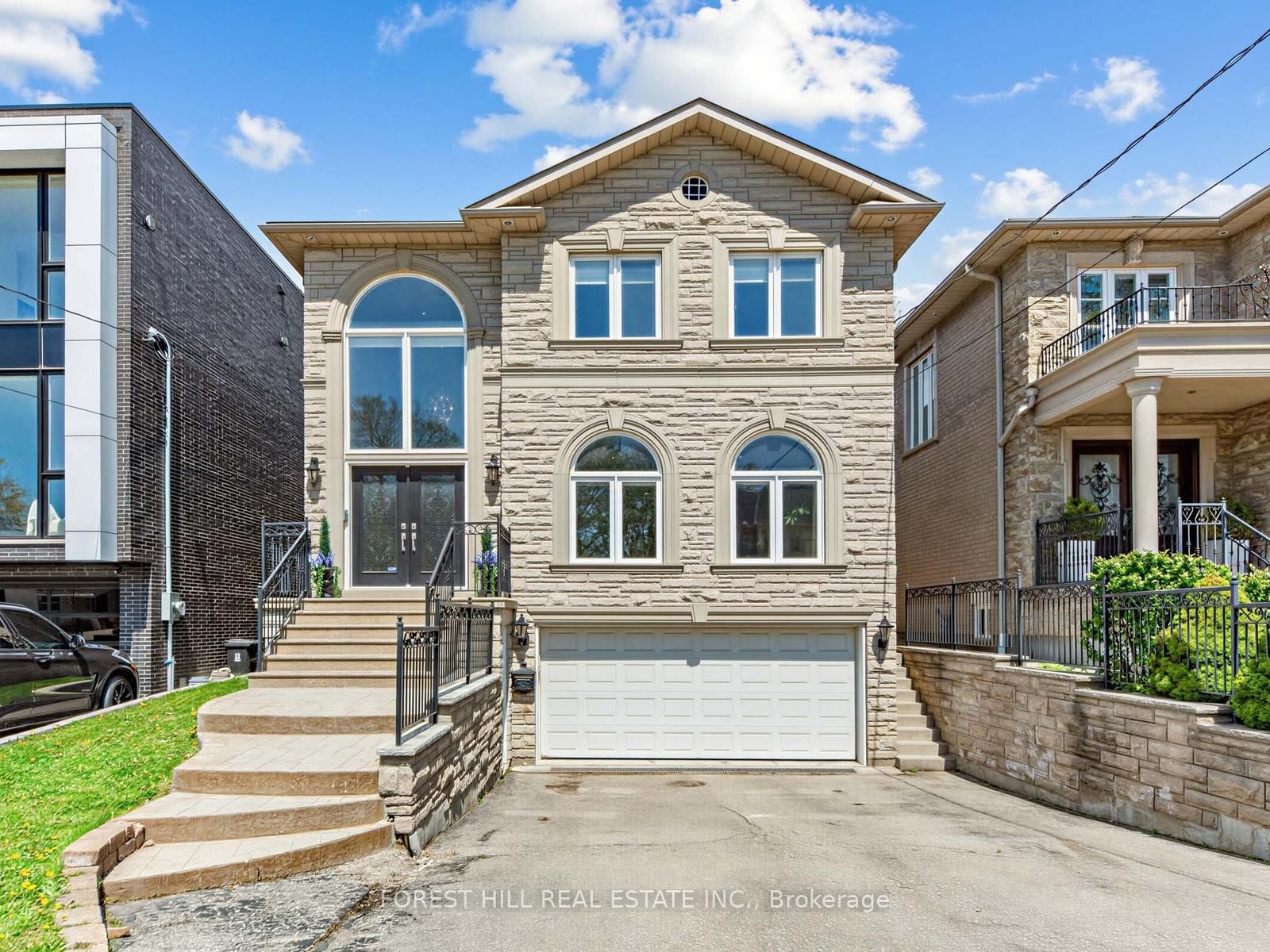 1208 Glencairn Avenue, Toronto, ON, photo 2