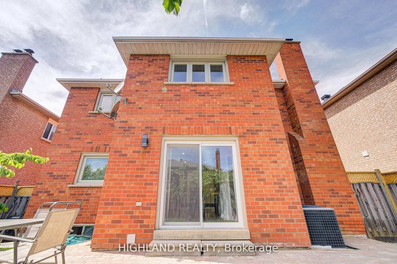 4781 Crystal Rose Mississauga,ON L5V 1G9 — Photo 27