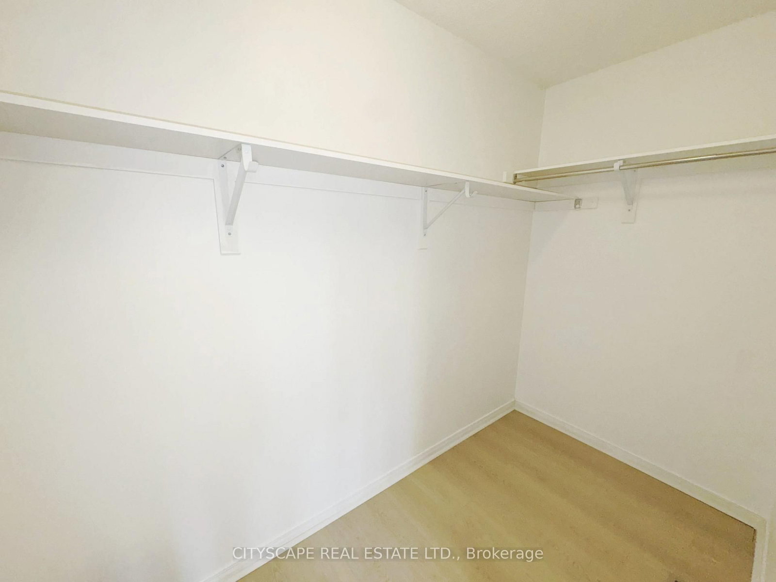 64 Honeyview Trail • Brampton, ON photo 19