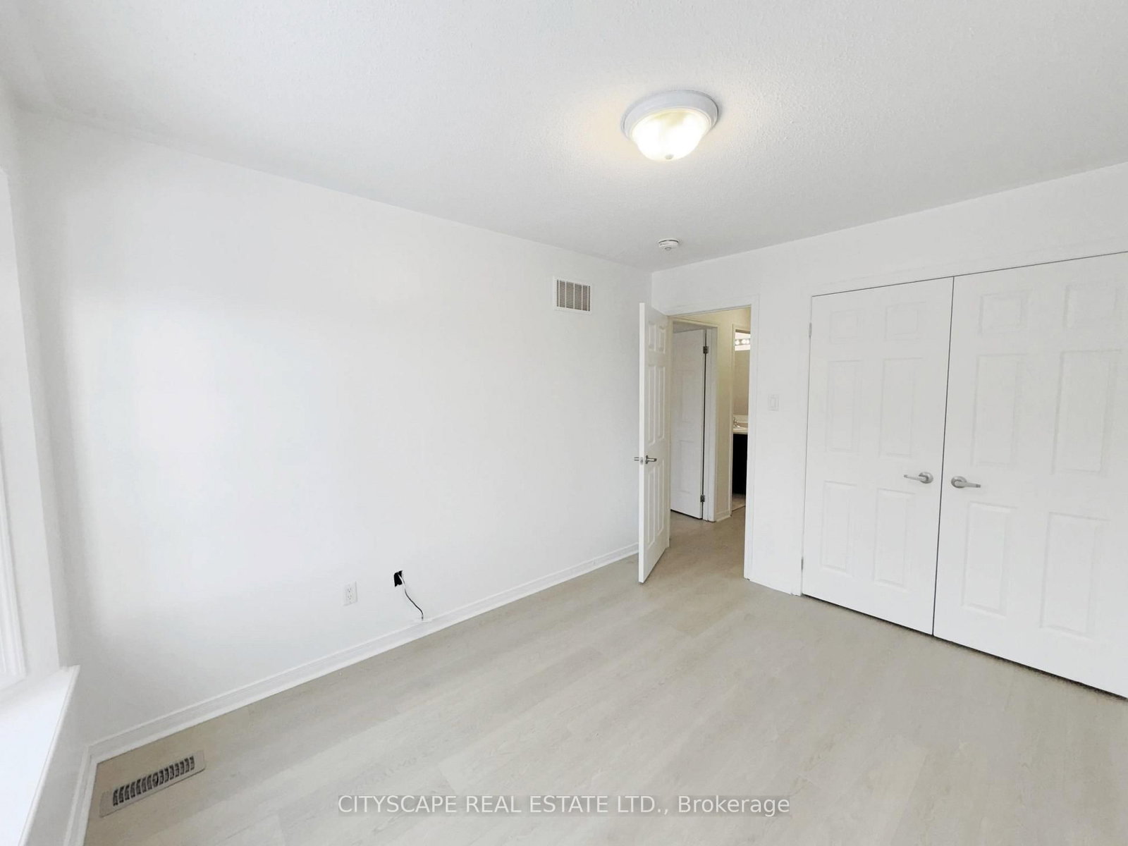 64 Honeyview Trail • Brampton, ON photo 21