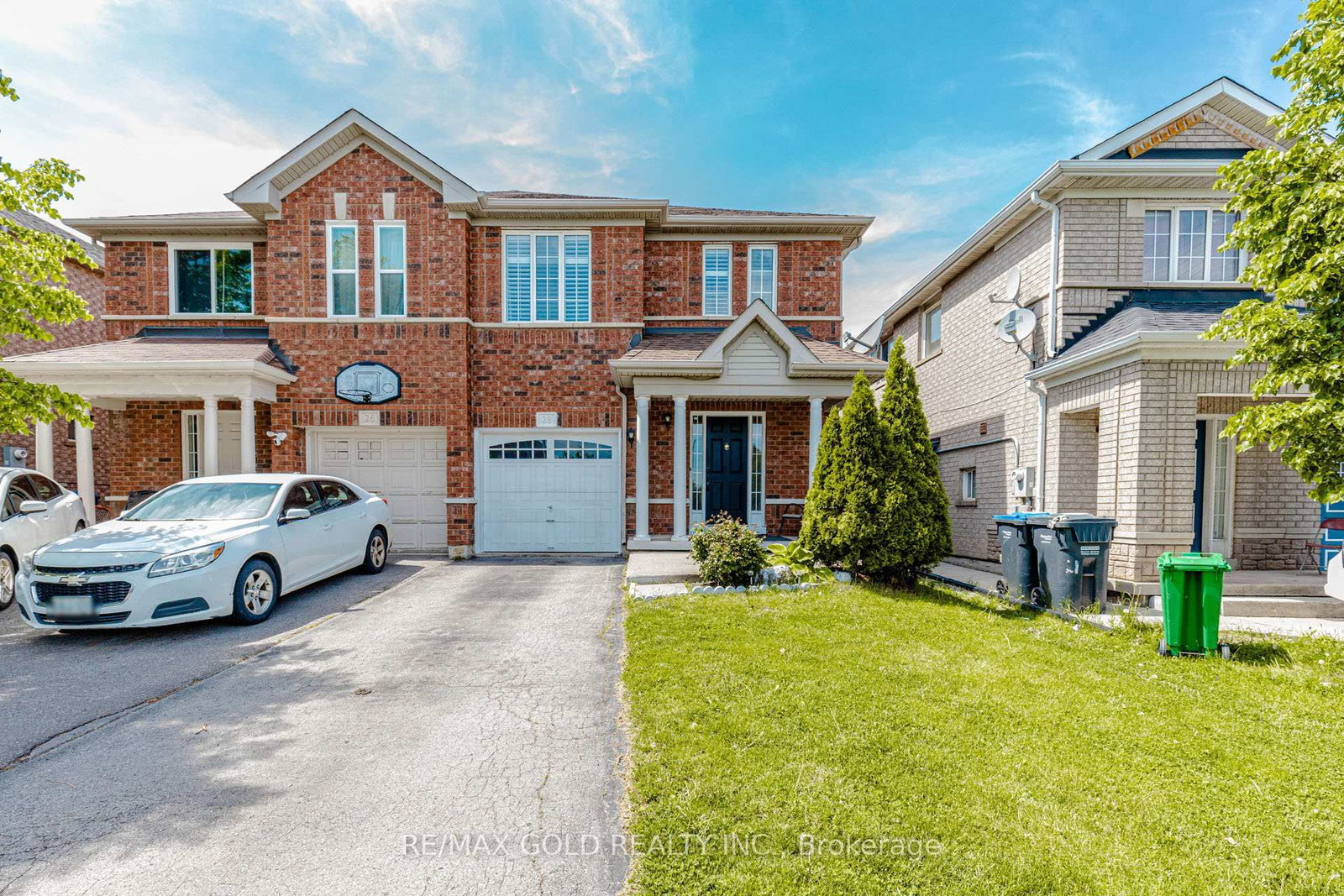 28 Rivermere Brampton,ON L7A 1R4 — Photo 4