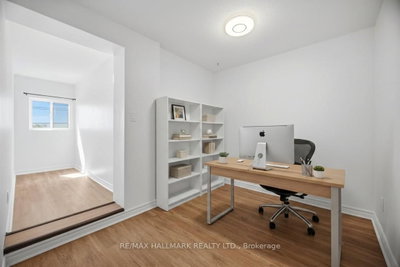 Unit 314 — 3025 The Credit Woodlands Drive — photo 4