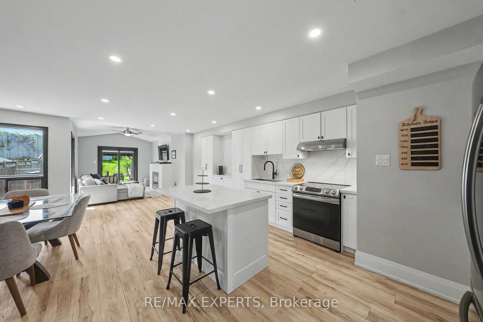 40 Waterbury Street • Caledon, ON photo 5