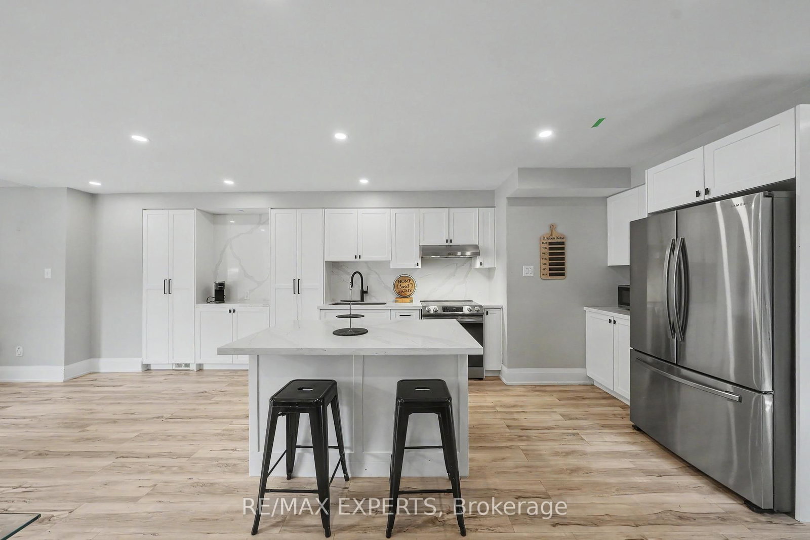 40 Waterbury Street • Caledon, ON photo 6