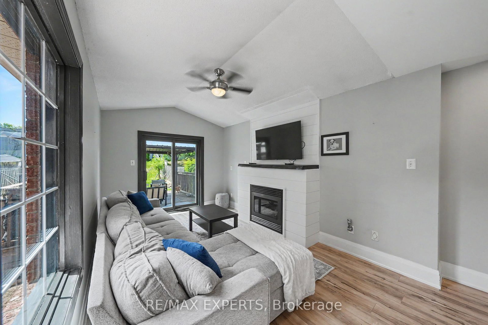 40 Waterbury Street • Caledon, ON photo 9