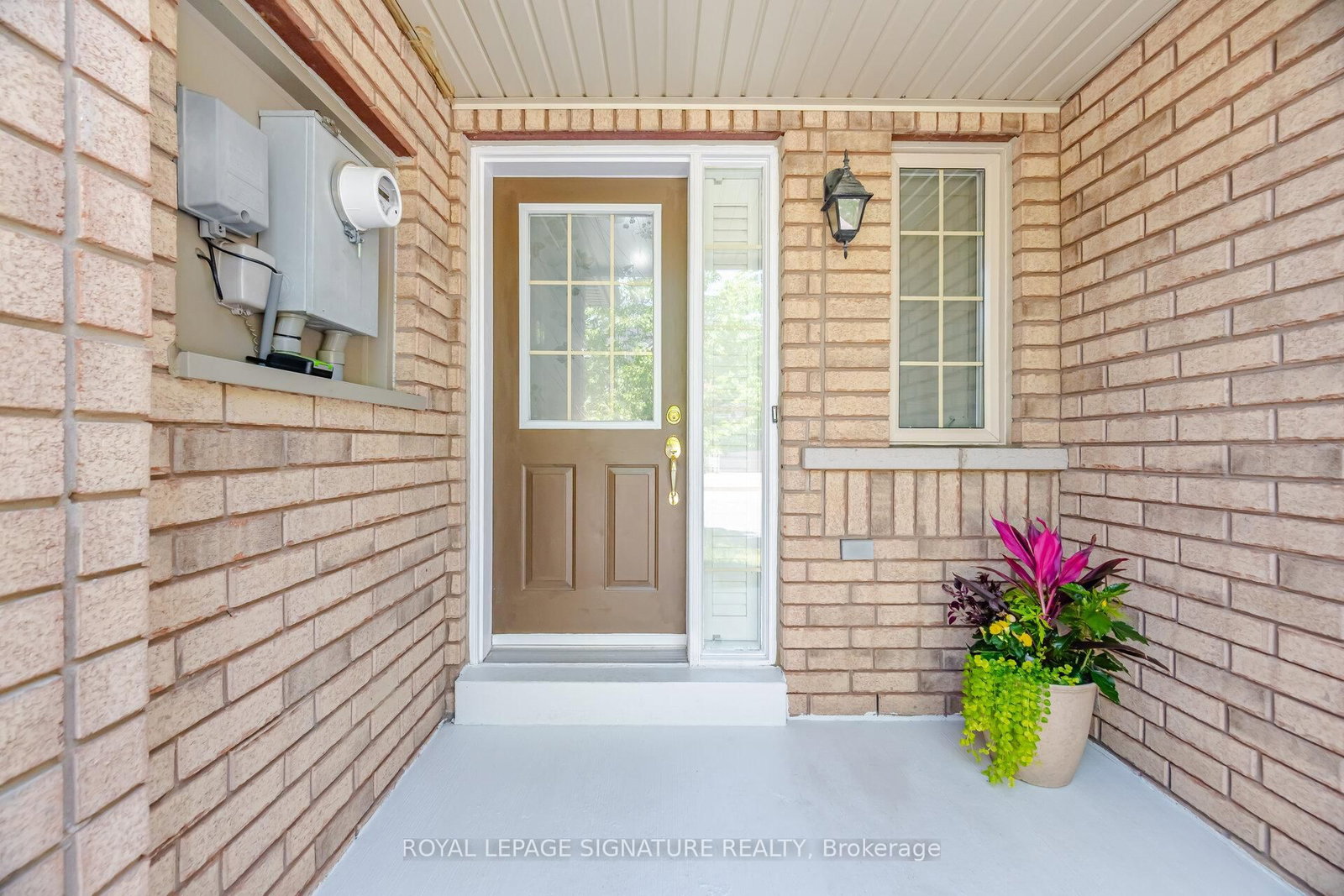 33 Bay Breeze Drive • Brampton, ON photo 6
