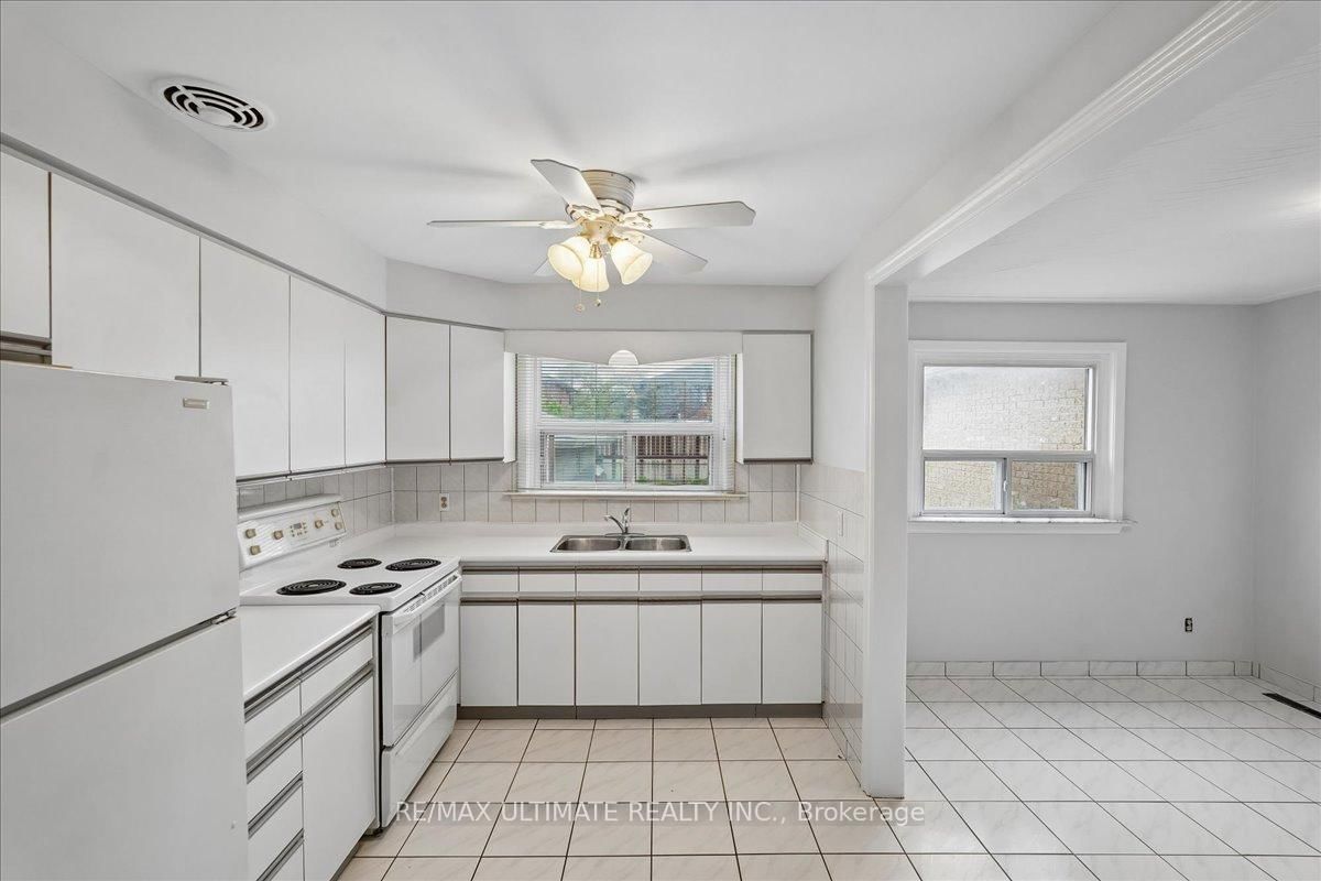 12 Thurodale Avenue • Toronto, ON photo 18