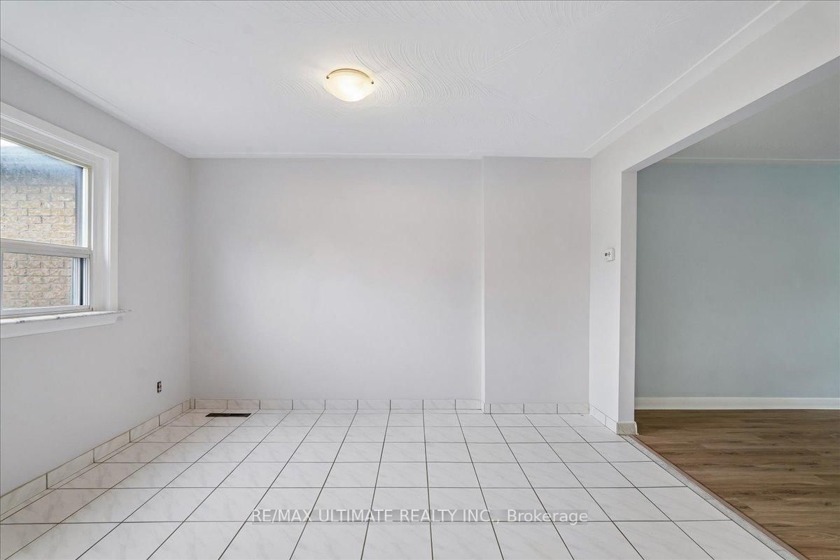 12 Thurodale Avenue • Toronto, ON photo 19
