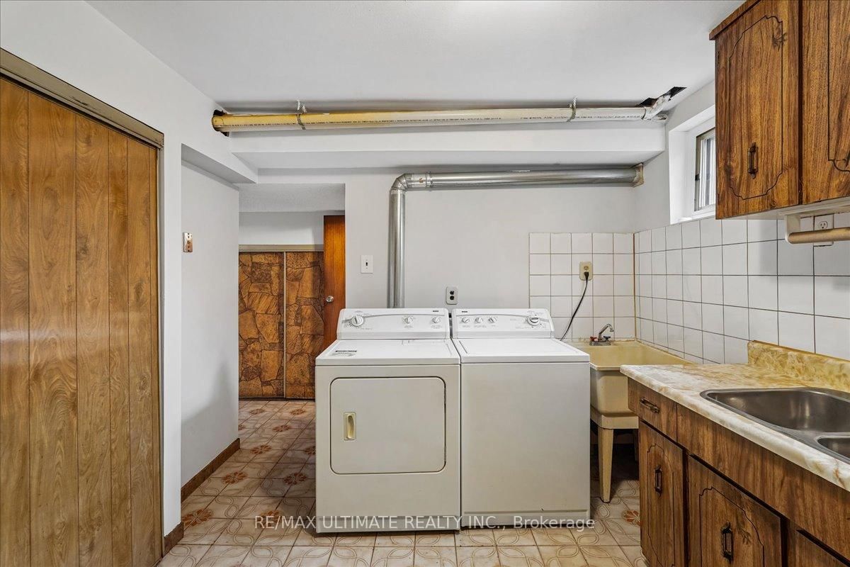 12 Thurodale Avenue • Toronto, ON photo 36