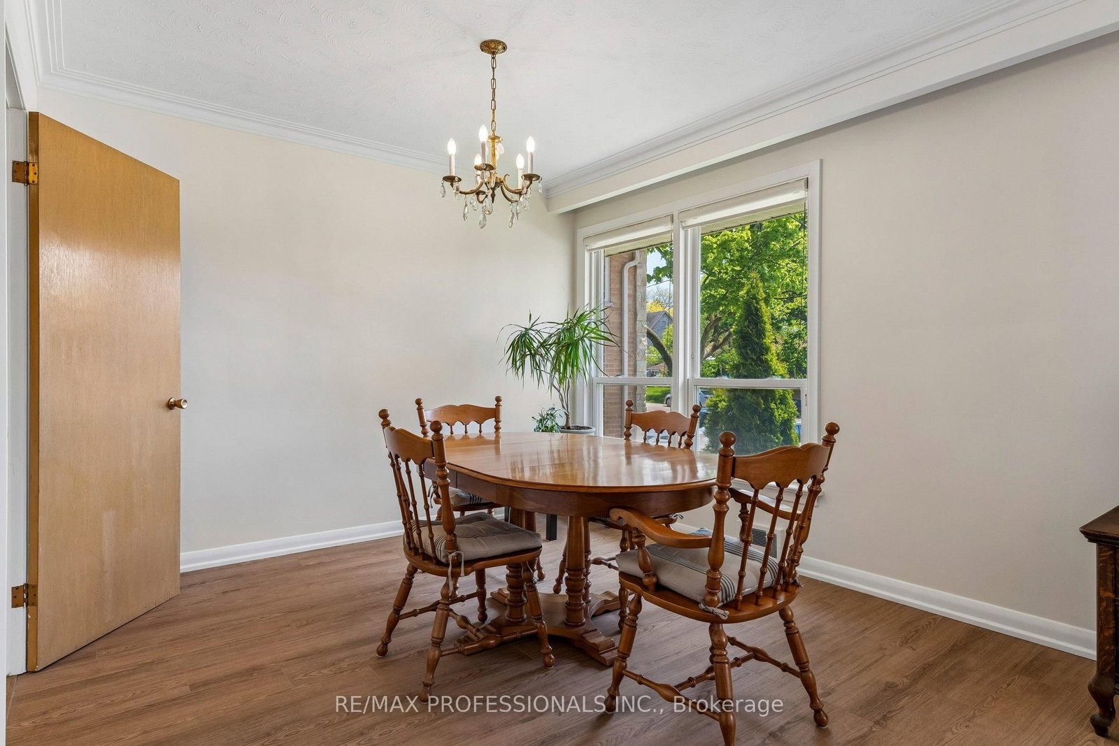 151 Perry Crescent • Toronto, ON photo 15