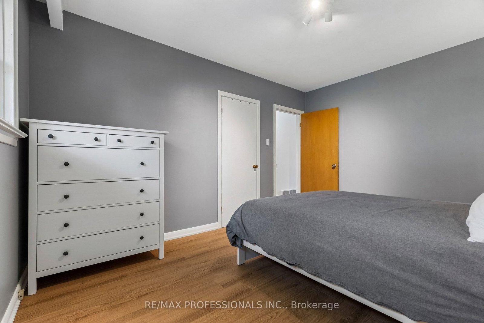 151 Perry Crescent • Toronto, ON photo 24