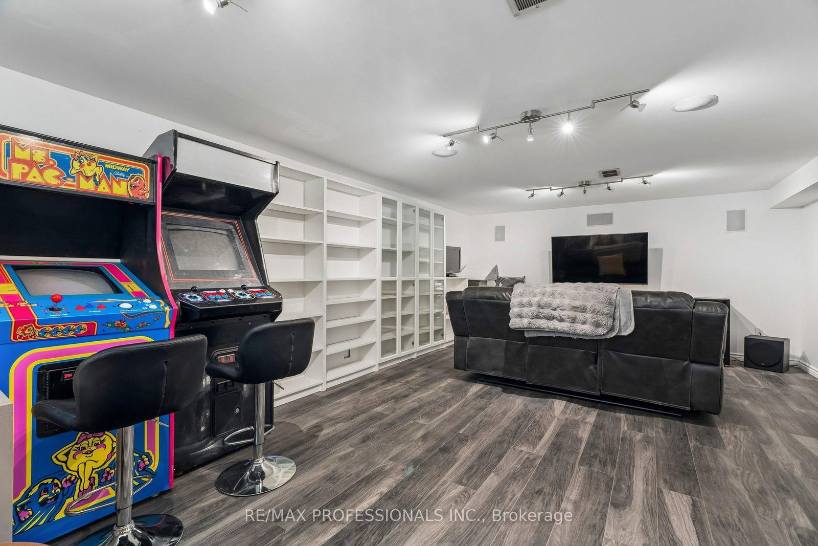 151 Perry Crescent • Toronto, ON photo 36