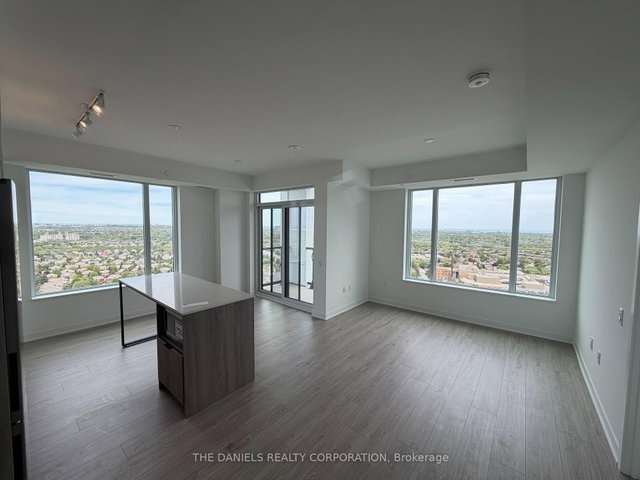 2411 - 2495 Eglinton Avenue W