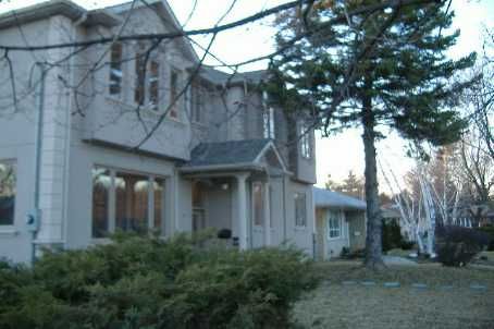 6 Griggsden Ave, Toronto, M9P2Z5 | Image 2