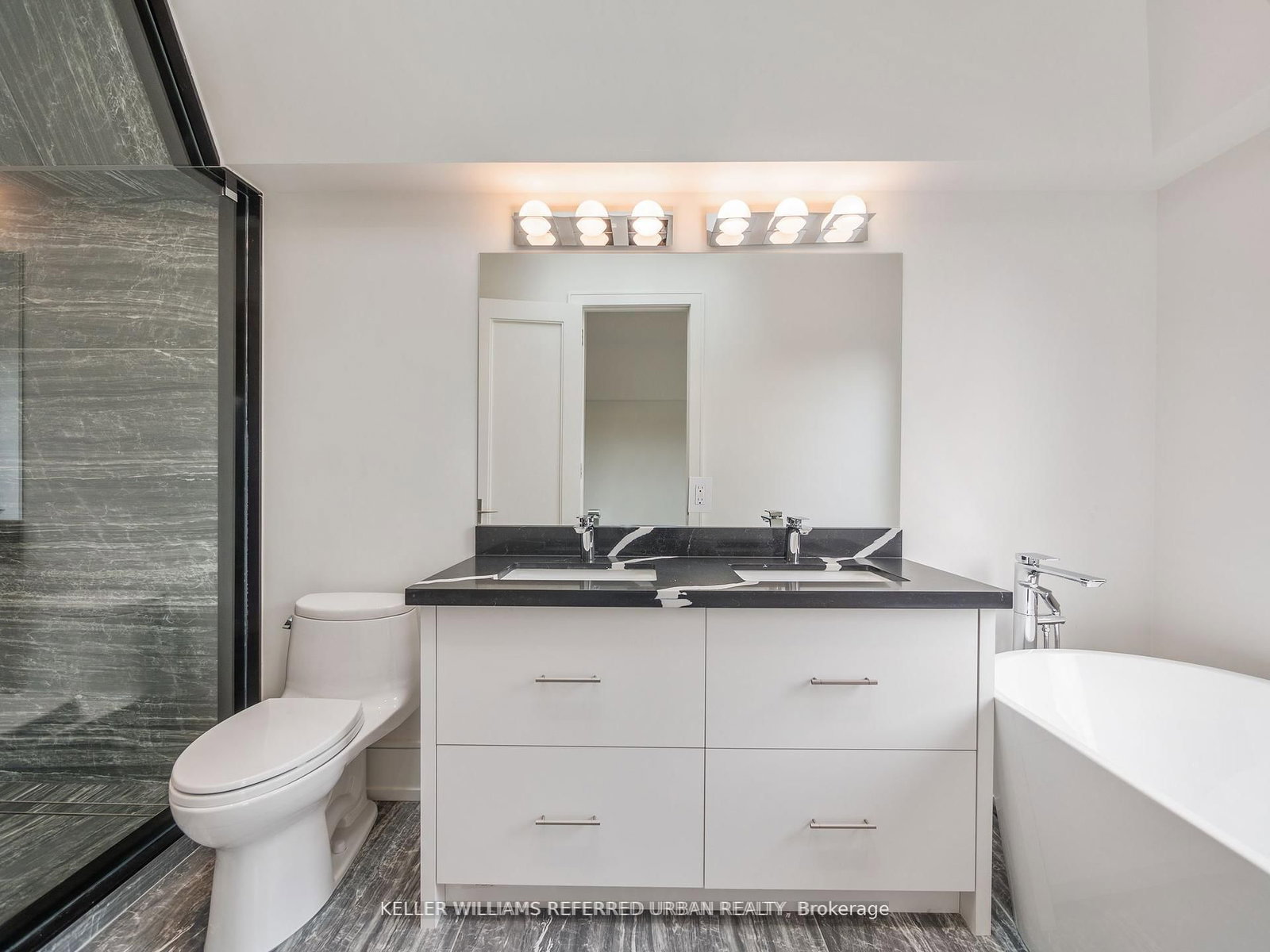 327 Melrose Street - Photo 27