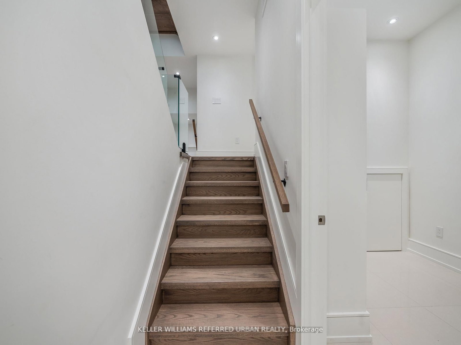 327 Melrose Street • Toronto, ON photo 36