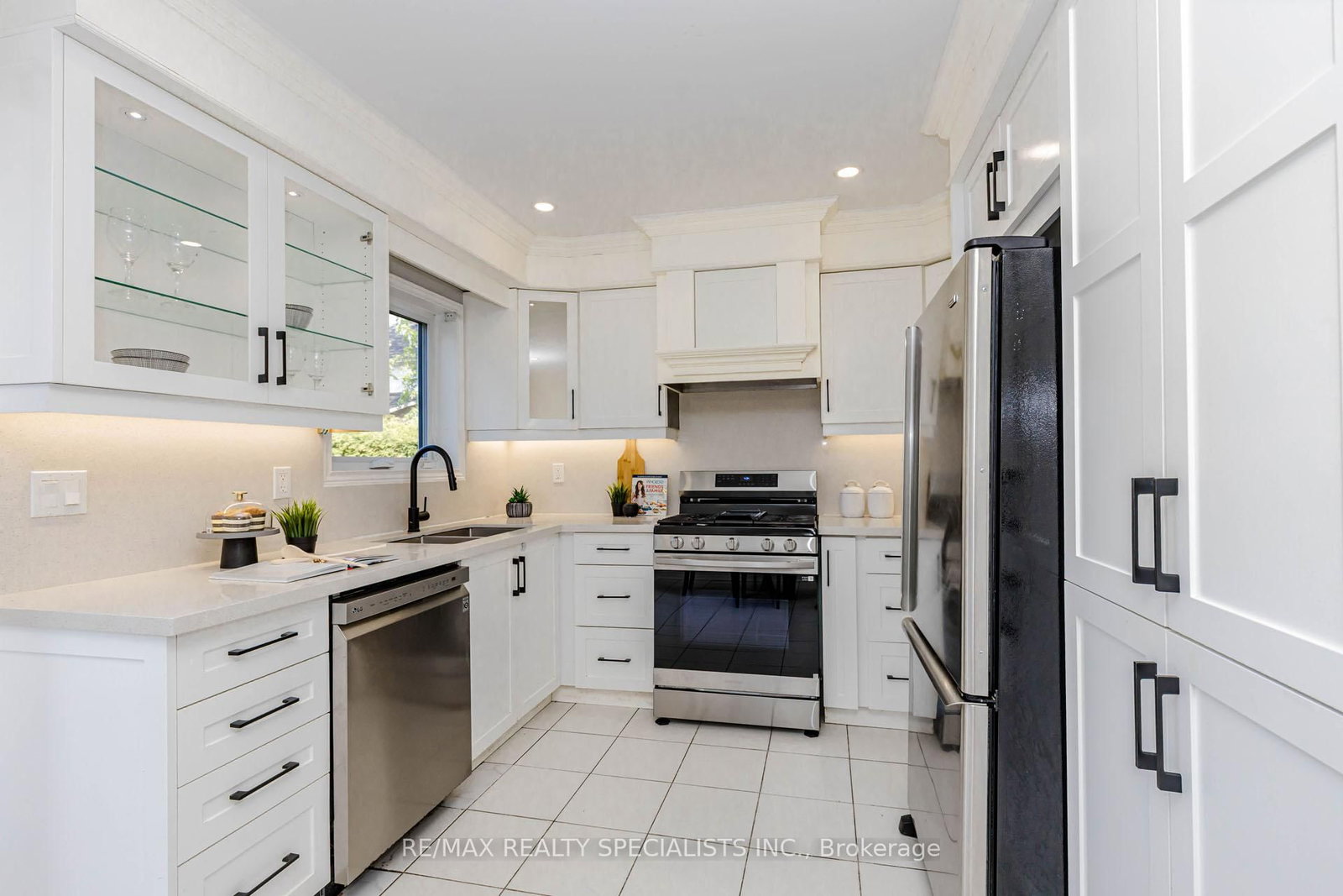 6453 Sapling Trail • Mississauga, ON photo 15
