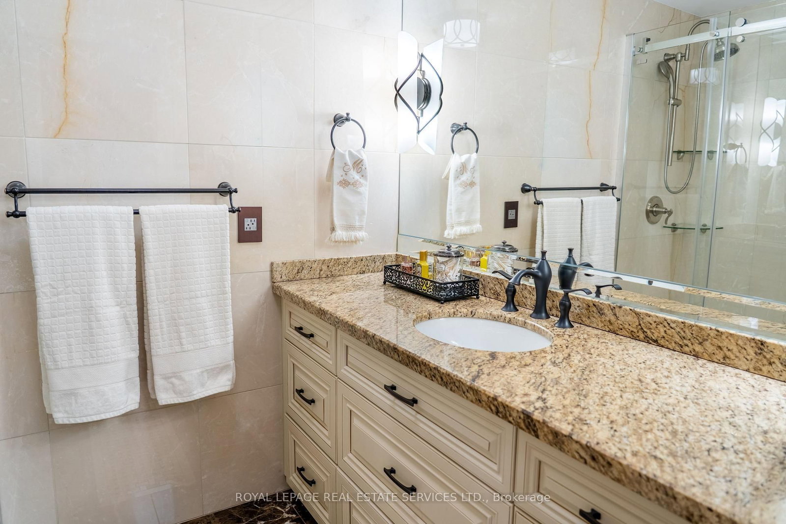 781 Fletcher Valley Crescent • Mississauga, ON photo 13