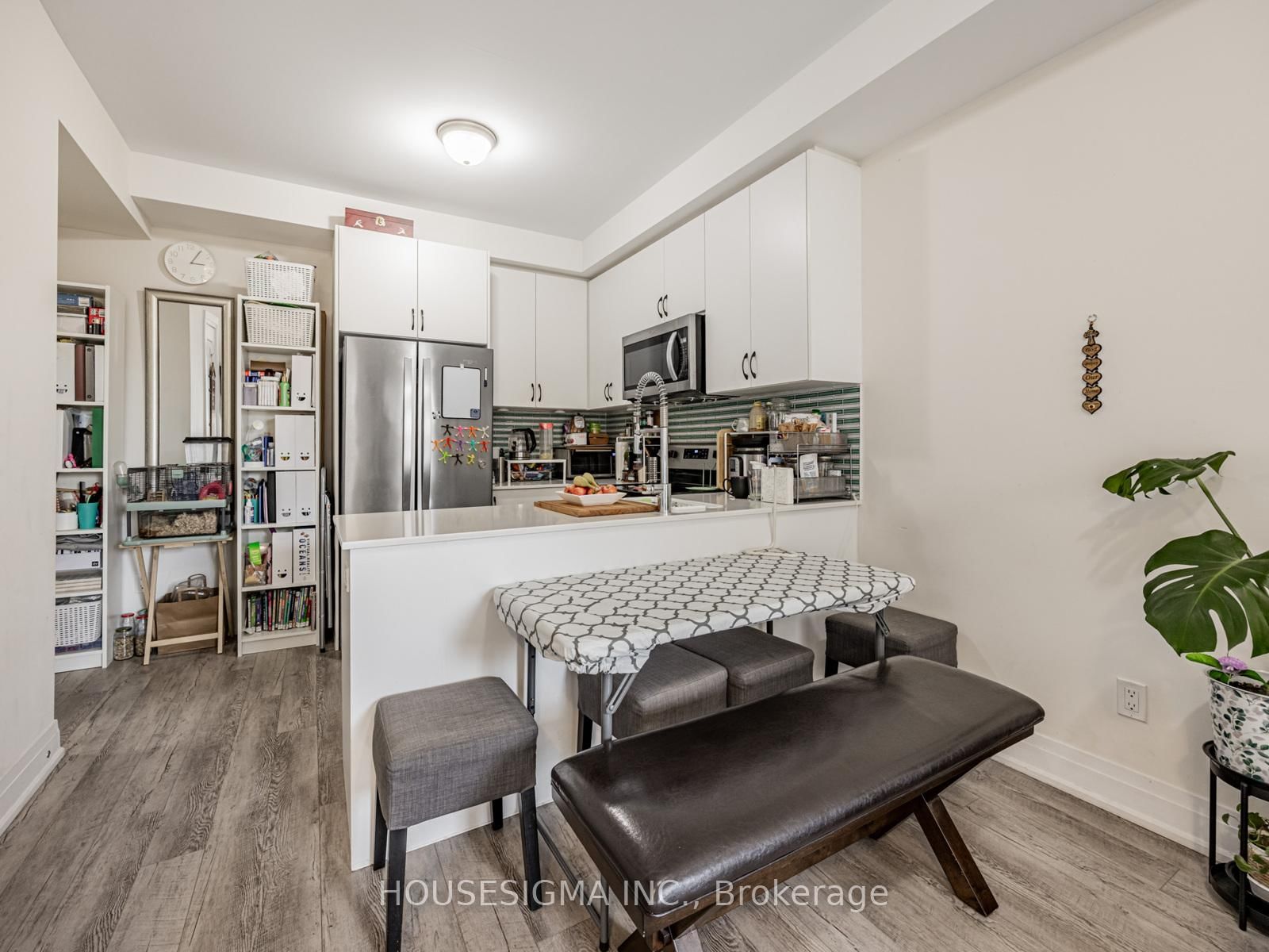 713 Lawrence Avenue W, Unit 5 - Photo 14