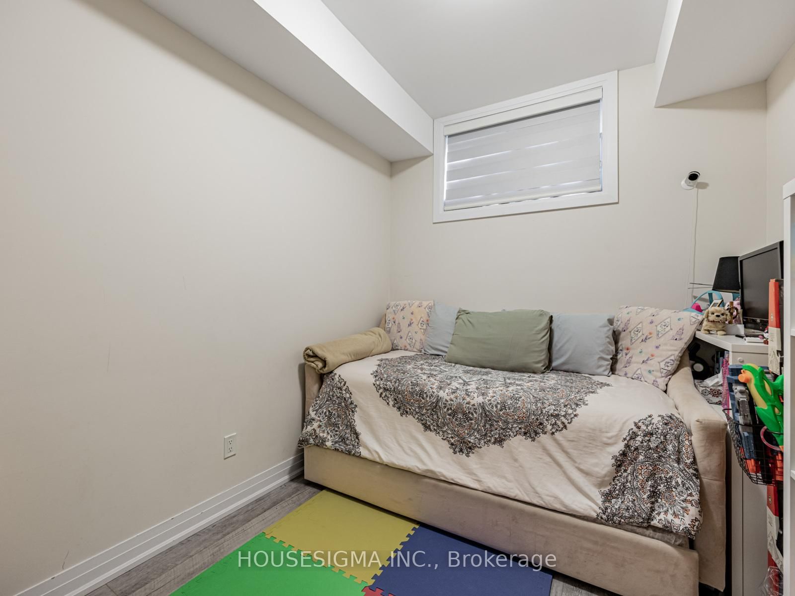 713 Lawrence Avenue W, Unit 5 - Photo 22