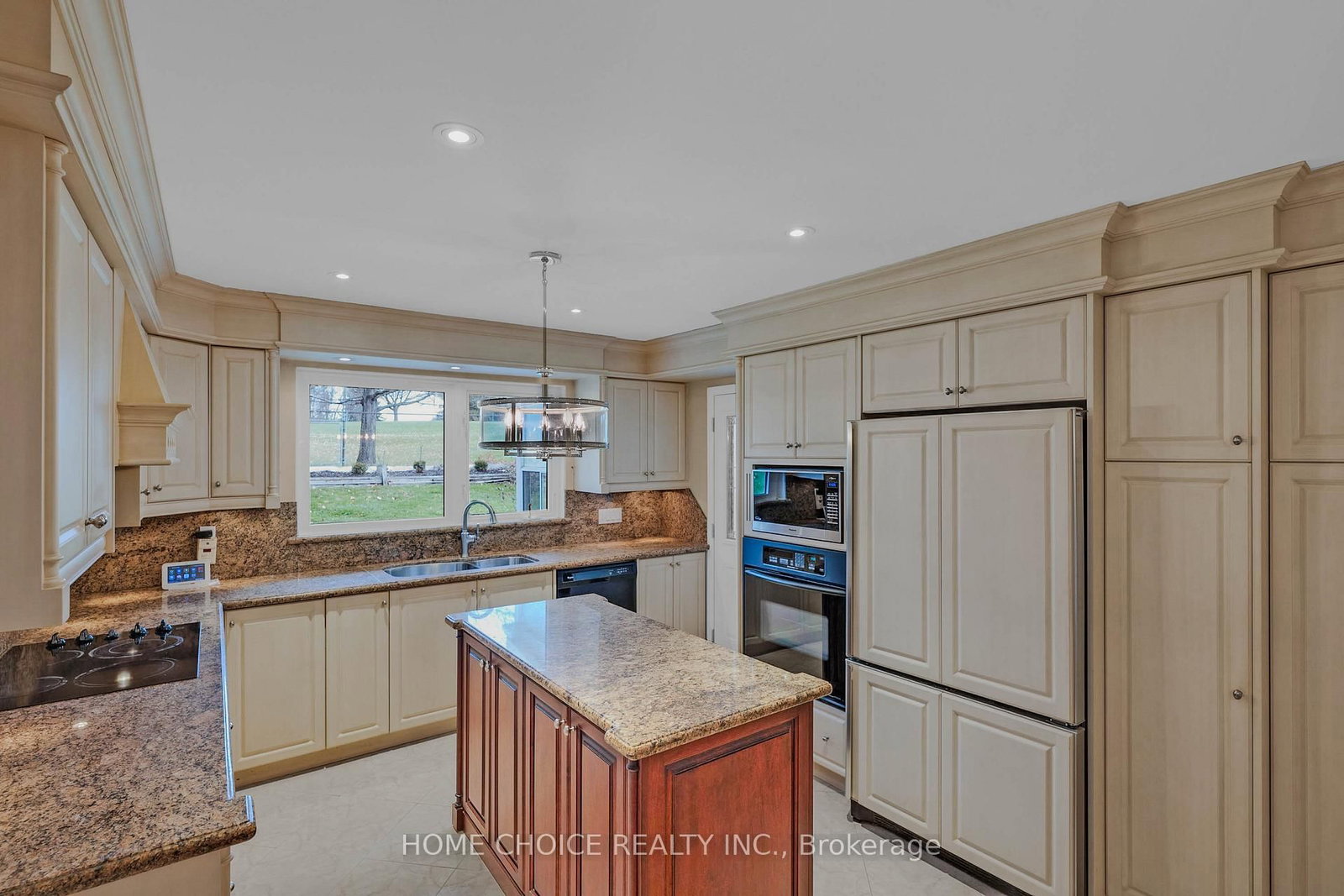 43 Golfwood Heights E • Toronto, ON photo 12