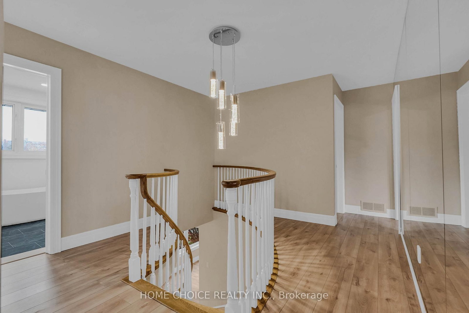 43 Golfwood Heights E • Toronto, ON photo 21