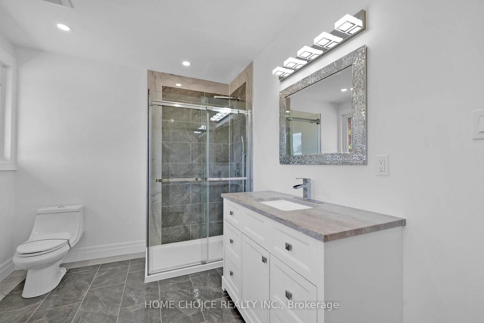 43 Golfwood Heights E • Toronto, ON photo 33