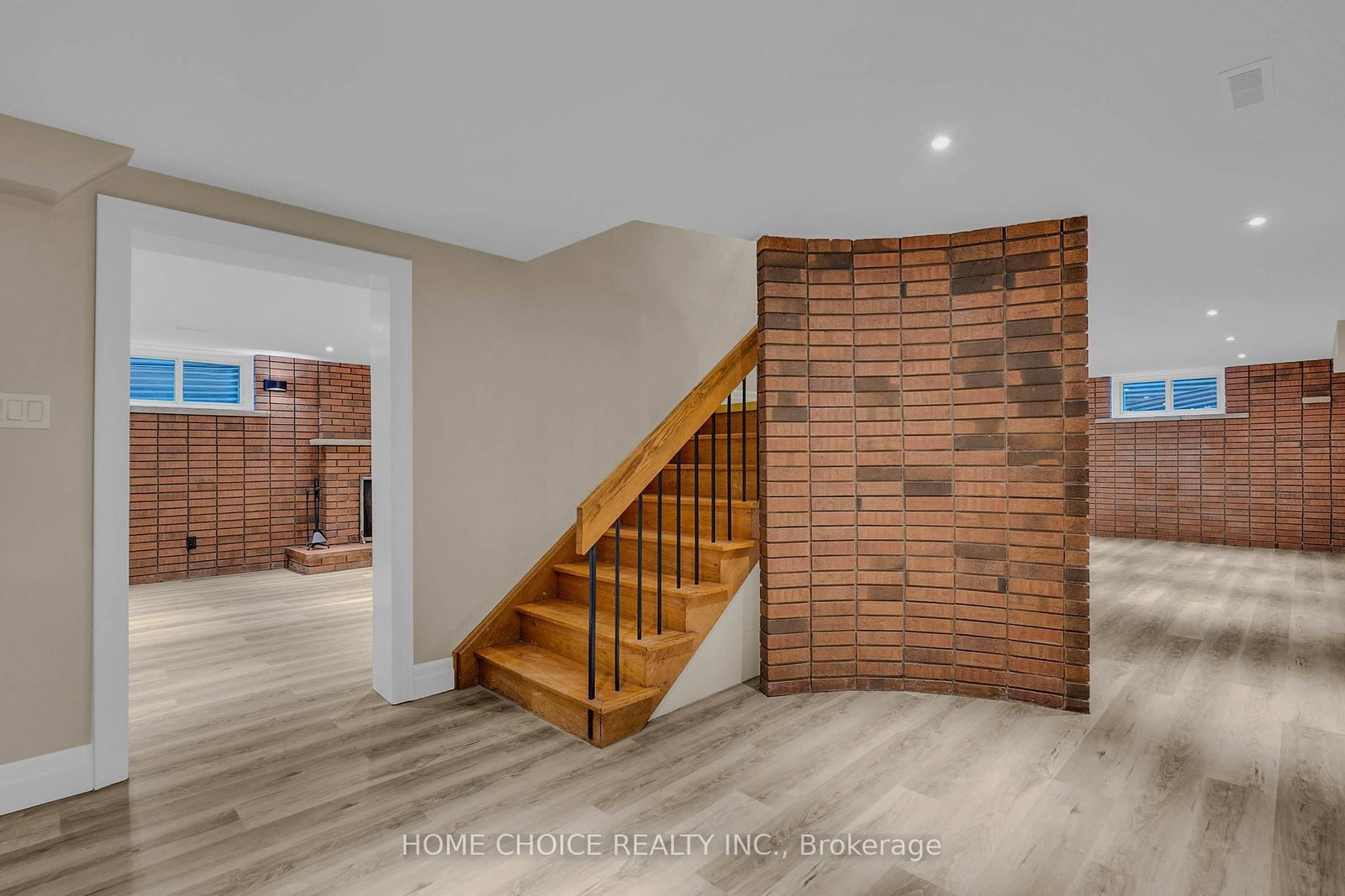 43 Golfwood Heights E • Toronto, ON photo 34