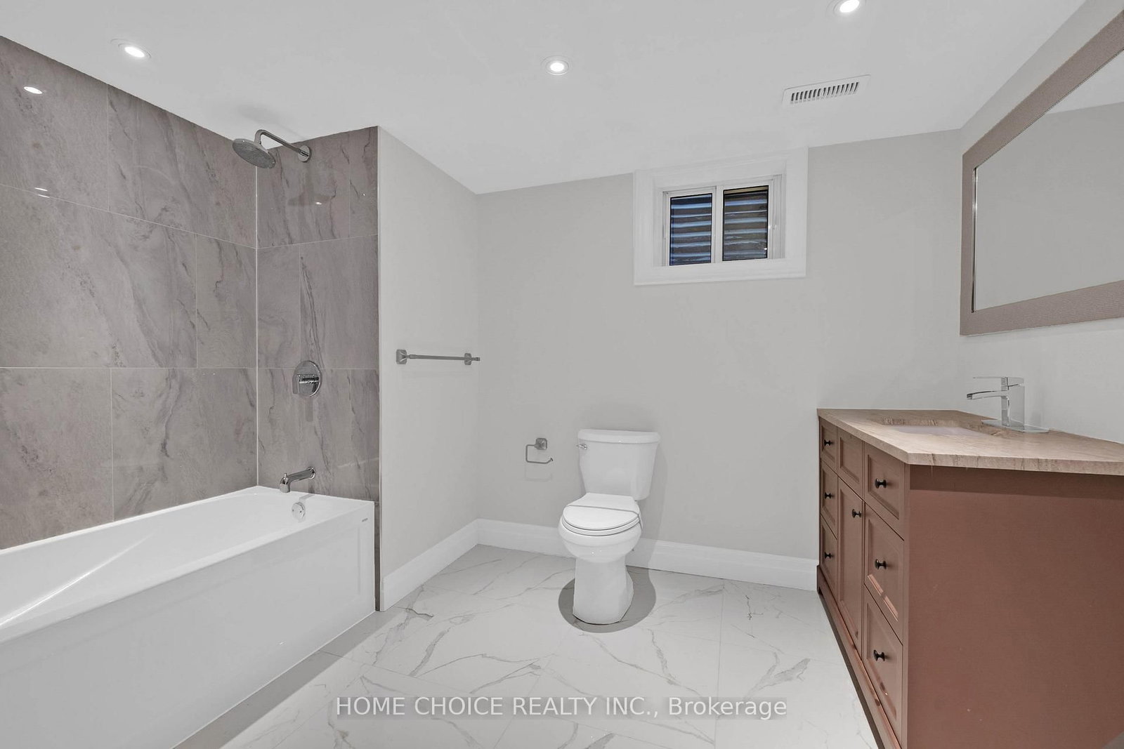 43 Golfwood Heights E • Toronto, ON photo 38