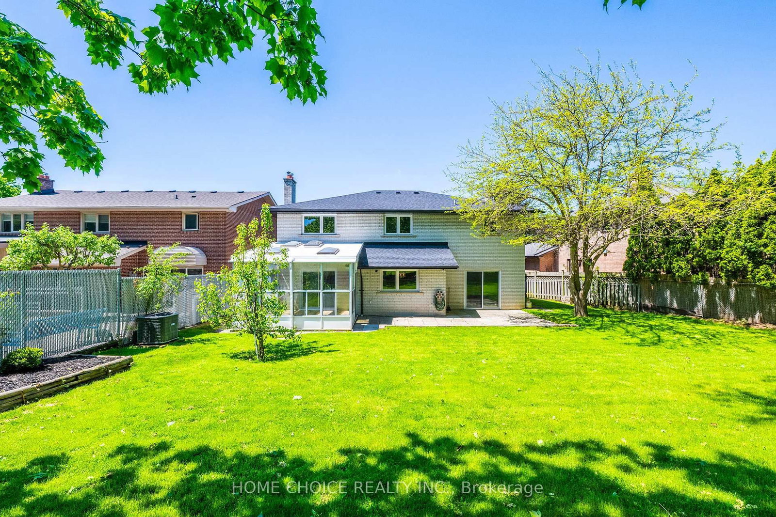 43 Golfwood Heights E • Toronto, ON photo 41