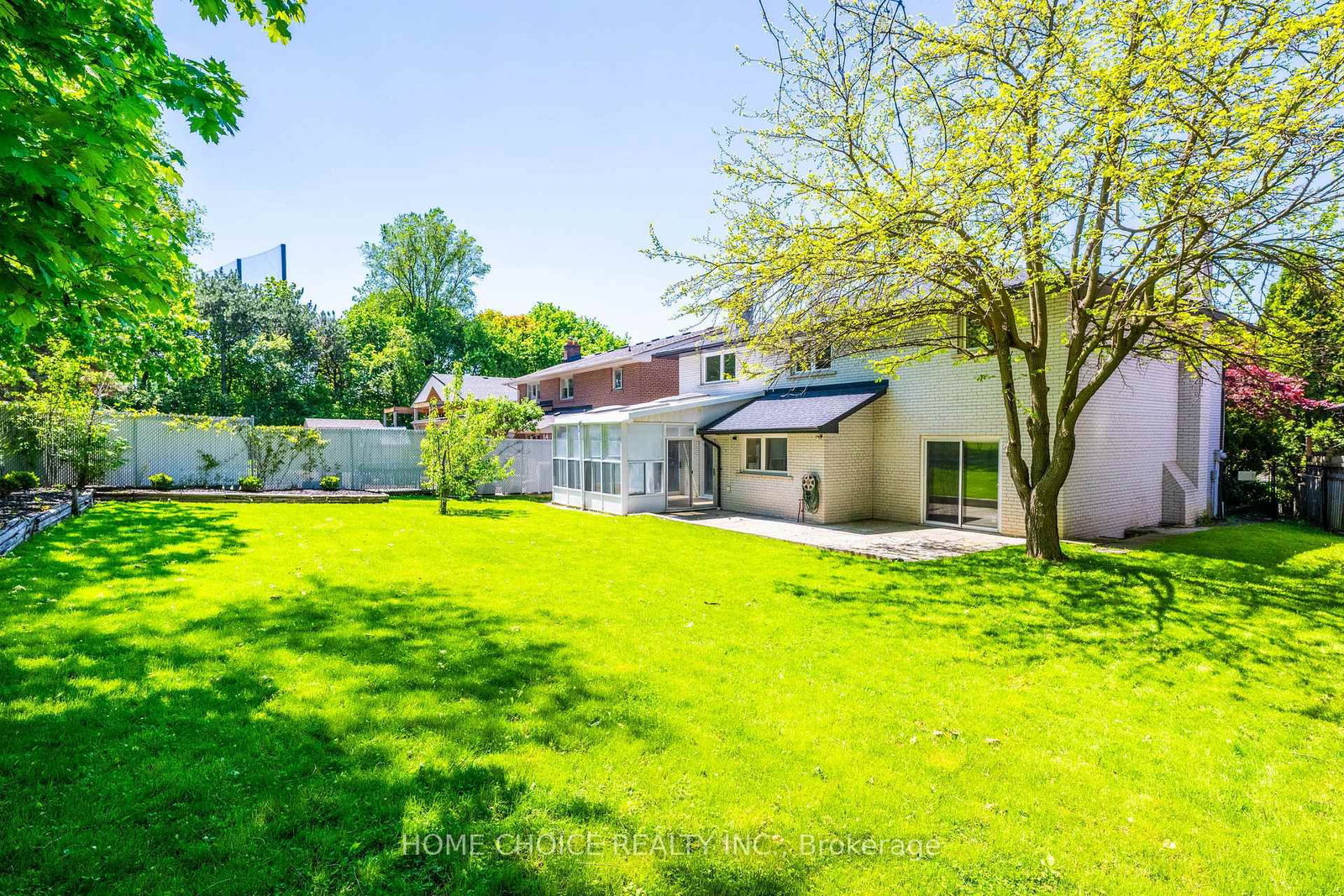 43 Golfwood Heights E • Toronto, ON photo 43