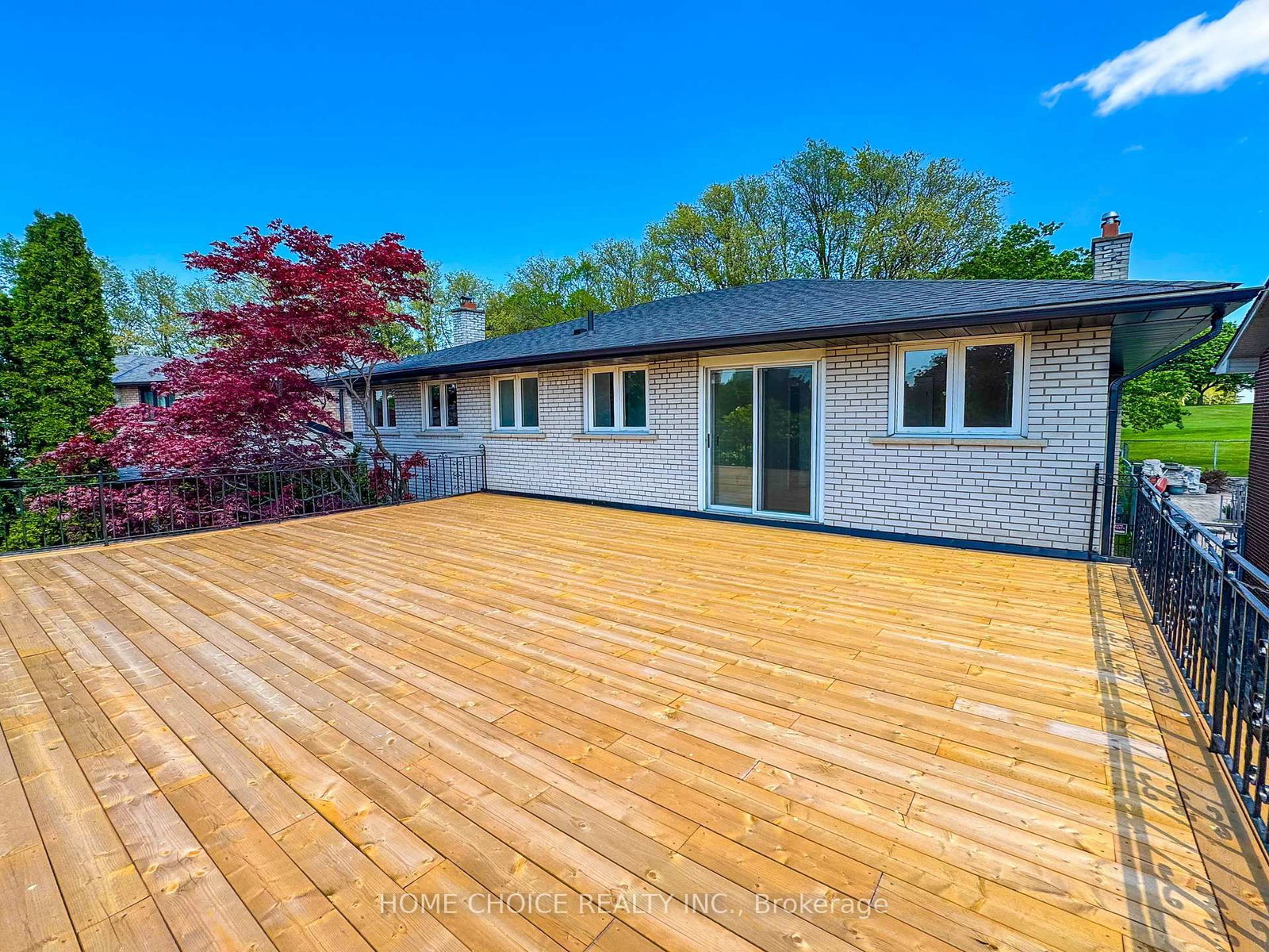 43 Golfwood Heights E • Toronto, ON photo 44