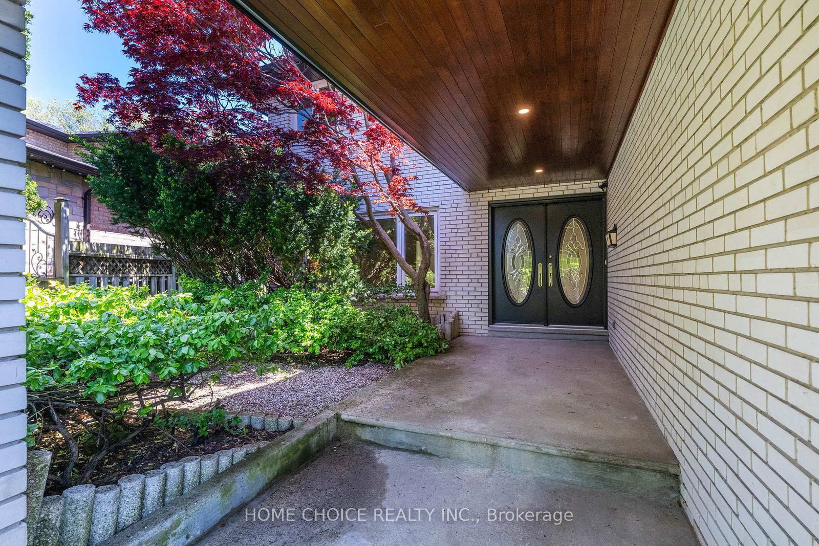 43 Golfwood Heights E • Toronto, ON photo 6