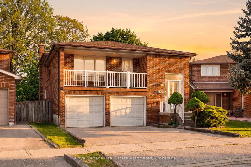 4084 Longo Circ, Mississauga, Ontario
